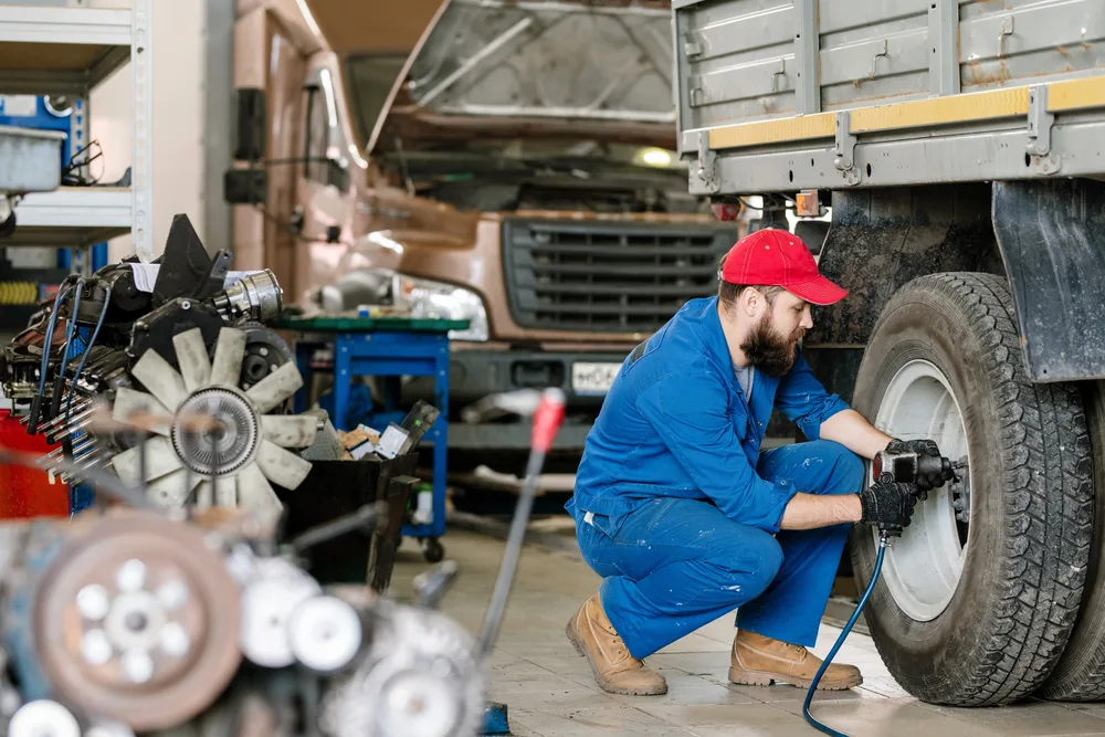 truck repair service in illinois